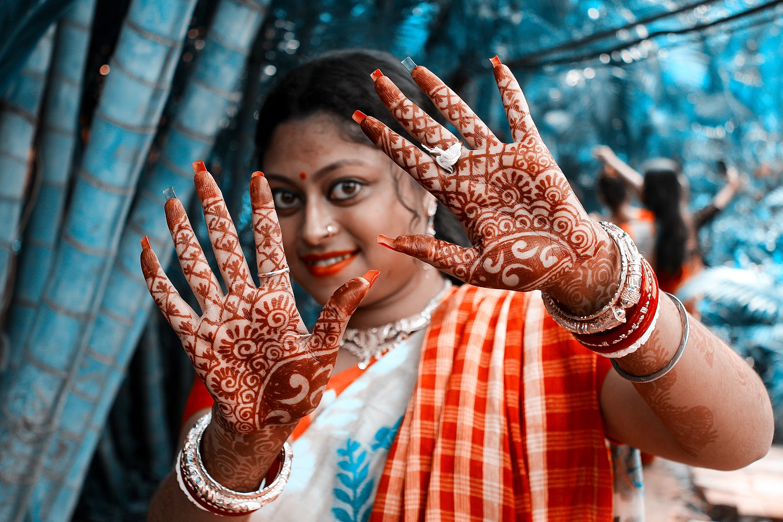 Weddingz.in - These bridal mehendi designs are just love!... | Facebook