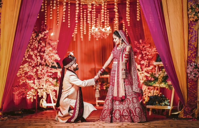 Pin by Ali Waqar on Pins by you | Wedding couple poses, Indian wedding  photos, Indian wedding poses