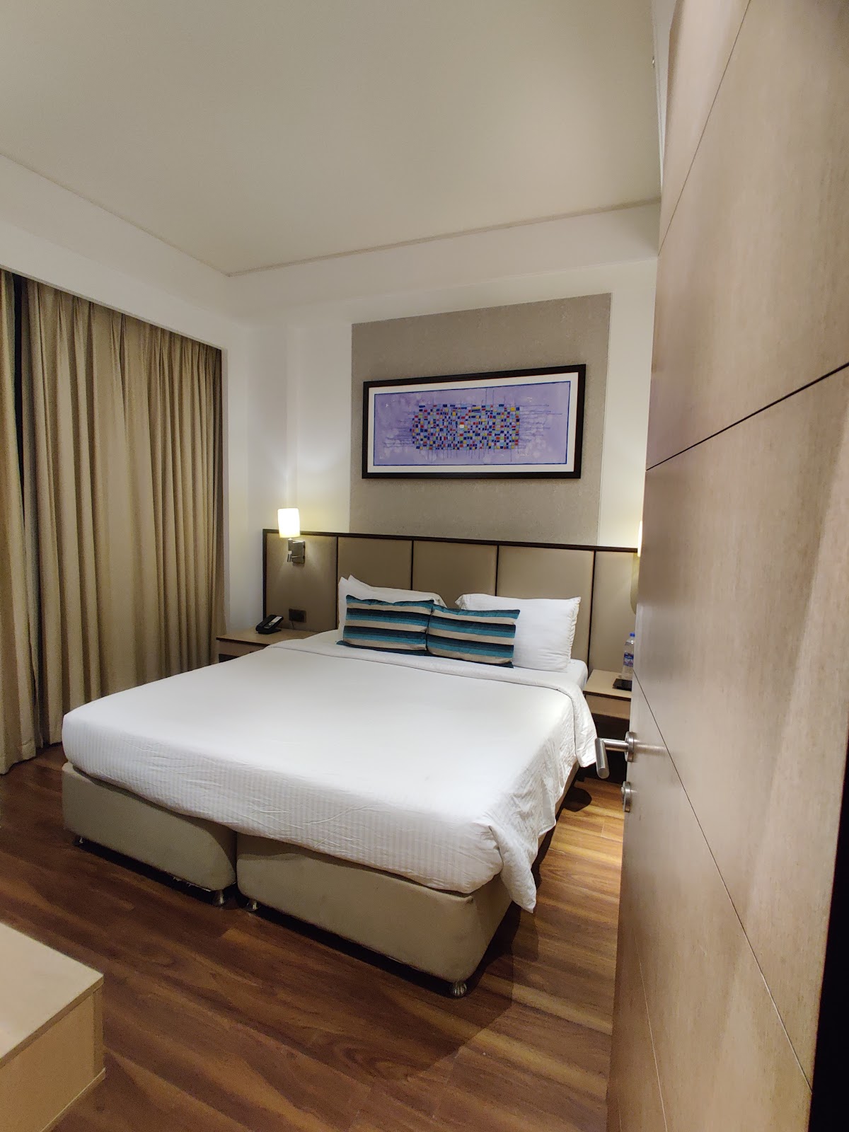 SANDAL SUITES, OPERATED BY LEMON TREE HOTELS, NOIDA $127 ($̶1̶6̶1̶) -  Updated 2024 Prices & Hotel Reviews - India