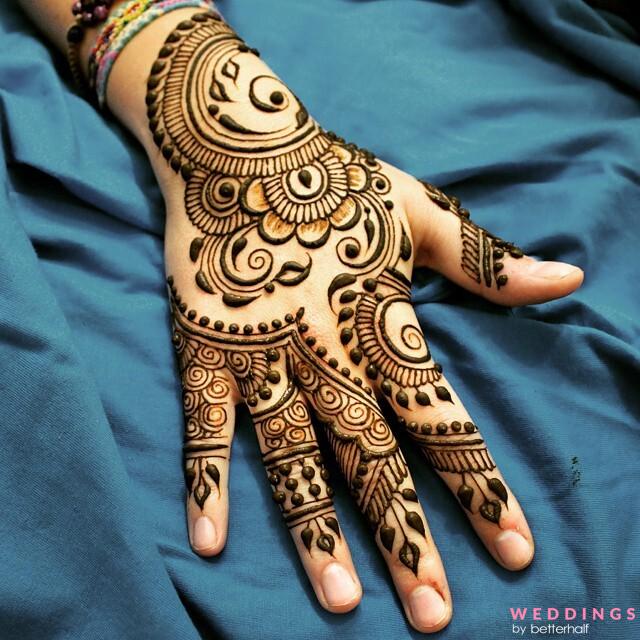 Unique Back hand Bridal Mehndi Design - Wedding Secrets