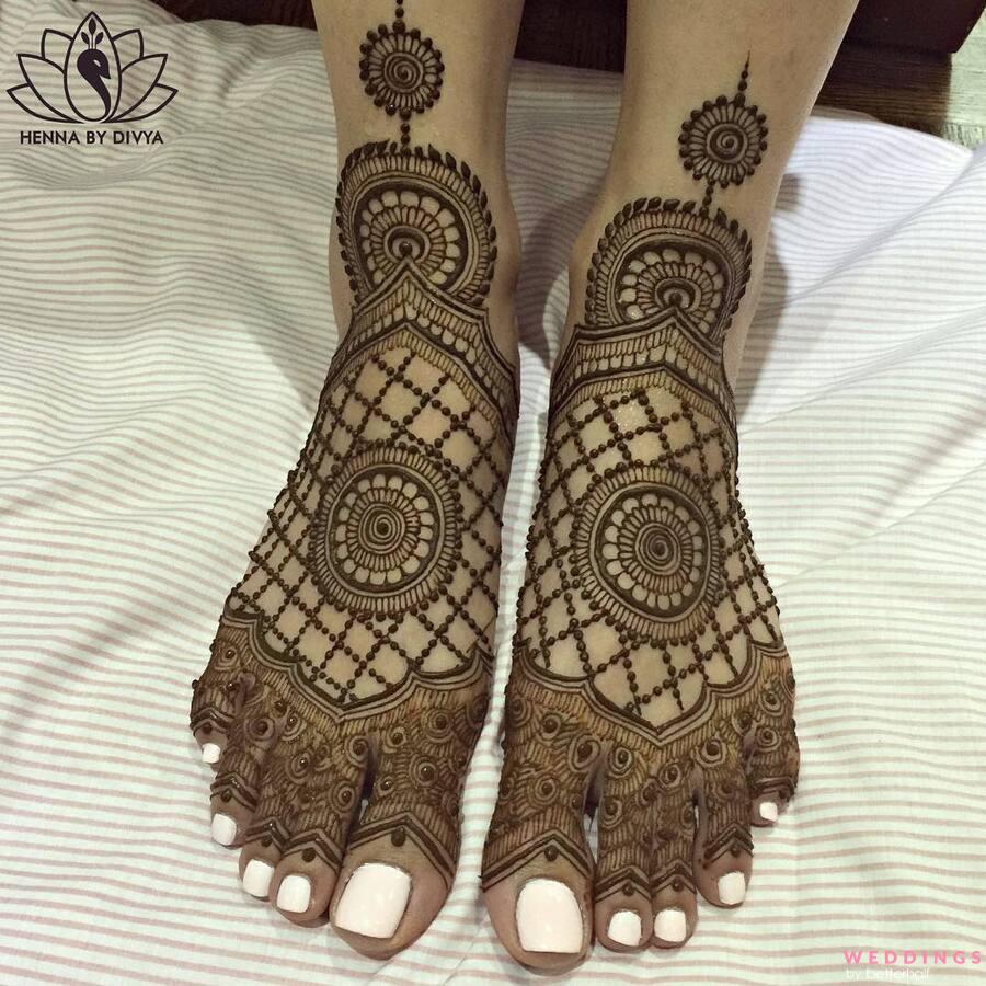 Full Leg Dulhan Mehendi Design Service at best price in Gurgaon | ID:  7272264612