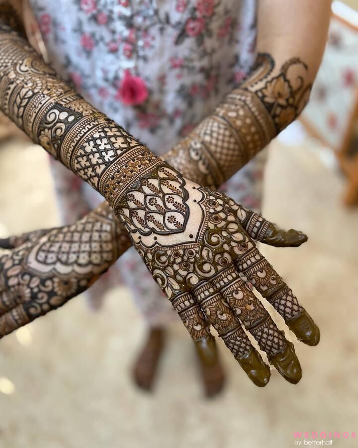 Bridal Mehndi Designs For Back Hand - Fashion & Beauty | Facebook