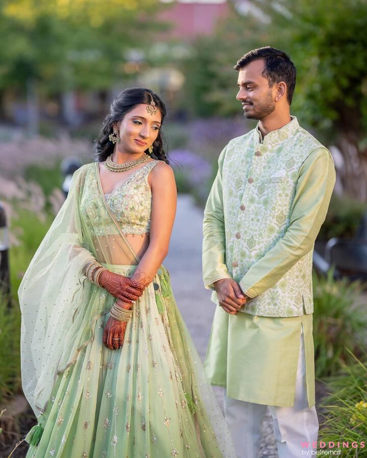 This Sabyasachi Bride Opted For A Green 'Lehenga' And Royal Jewellery For  Her D-Day