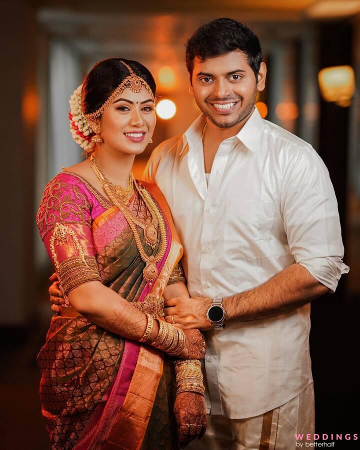 Kerala saree | Wedding photos poses, Indian wedding couple, Indian wedding  couple photography