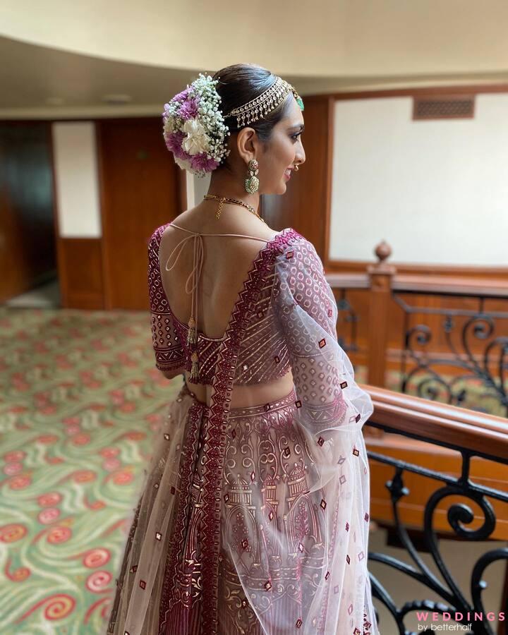 Check out the list of Latest Bun Hairstyles for Lehenga. Useful hair tips  for all brides. Awesome images with human hair extensions make your look  fabulous. : r/HairStyles_Advice
