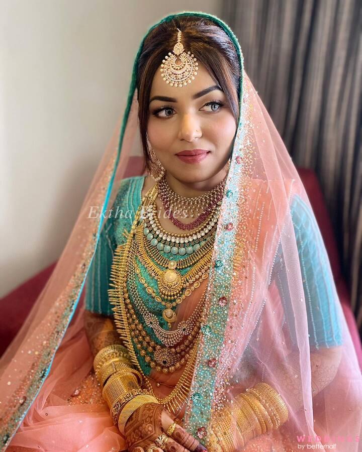 Alia Bhatt Poses With Her Cat And Flaunts 'Henna' In Wedding Pics, 'Saasu  Maa', Neetu Kapoor Reacts