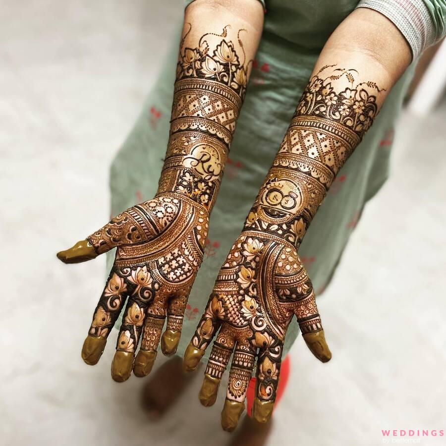 Beautiful mehendi designs #Mehndi designs #Bridal mehndi designs # simple  mehndi designs #modern mehndi designs Traditional mehndi desig... |  Instagram