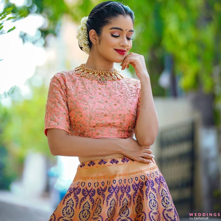 Kkalakriti Gujrati Garba Lehenga Choli Multi Color|Navratra Dance Chaniya  Choli Dress|Radha Ji Lehenga Costume (7-9 yrs) : Amazon.in: Fashion