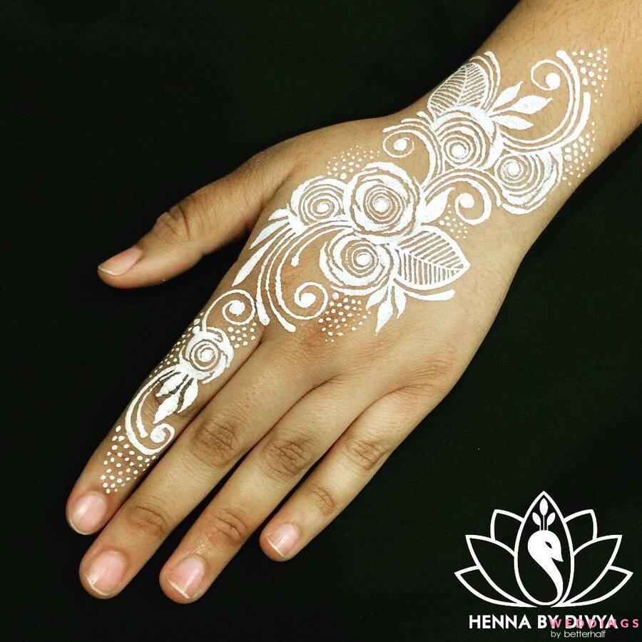 40 Unique Arabic Mehendi Designs for the Festive Season