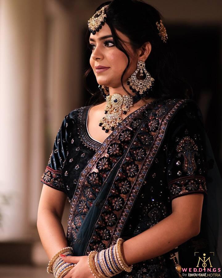 Handwoven Black Banarasi Lehenga with Velvet Blouse and Silk Organza D –  WeaverStory