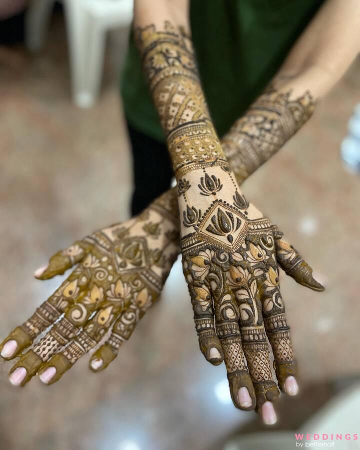 1,621 Mehandi Design Simple Images, Stock Photos, 3D objects, & Vectors |  Shutterstock