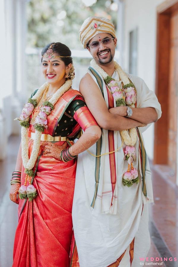 31+ Mundavalya Designs We Spotted On Maharashtrian Brides | Marathi bride,  Indian wedding poses, Indian wedding couple photography