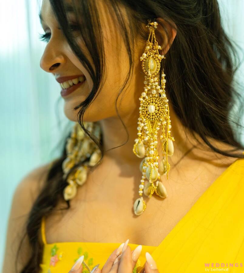 Atisha Pratap Singh Adorns STELLA EARRINGS – Arqa India