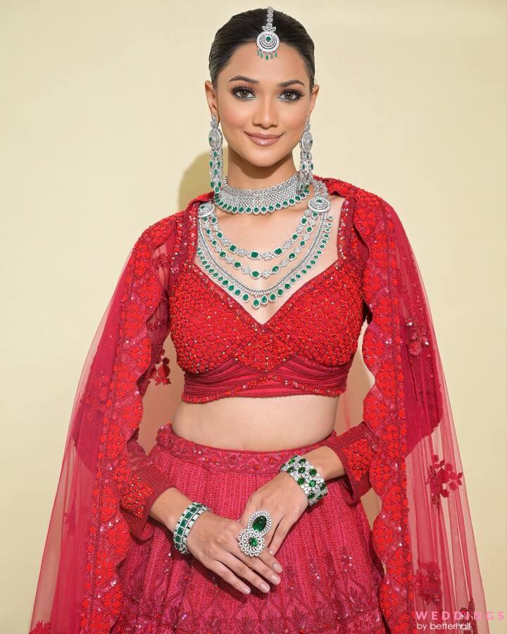 Bright Red Bridal Lehenga with Simple Gold Zardozi Work | Indian bridal  dress, Bridal lehenga red, Indian bridal outfits