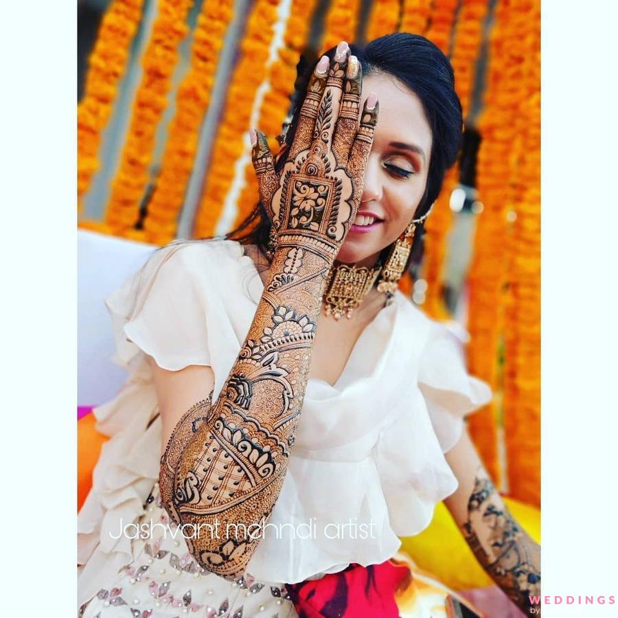 FULL HAND DULHAN MEHNDI DESIGNS FOR FRONT HANDS || मेहंदी डिजाइन LATEST  2021 BRIDAL MEHENDI DESIGN - YouTube