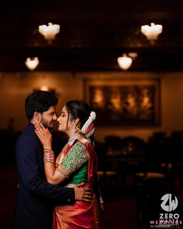 Red Veds: Couple Marathi Wedding Photography Poses