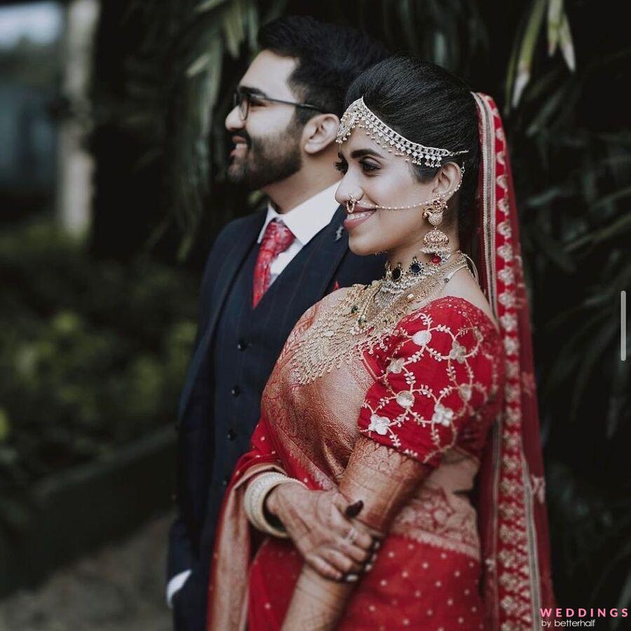 Pin by devanshi patel on Wedding photos | Wedding couple poses photography, Indian  wedding photography couples, Bride groom poses