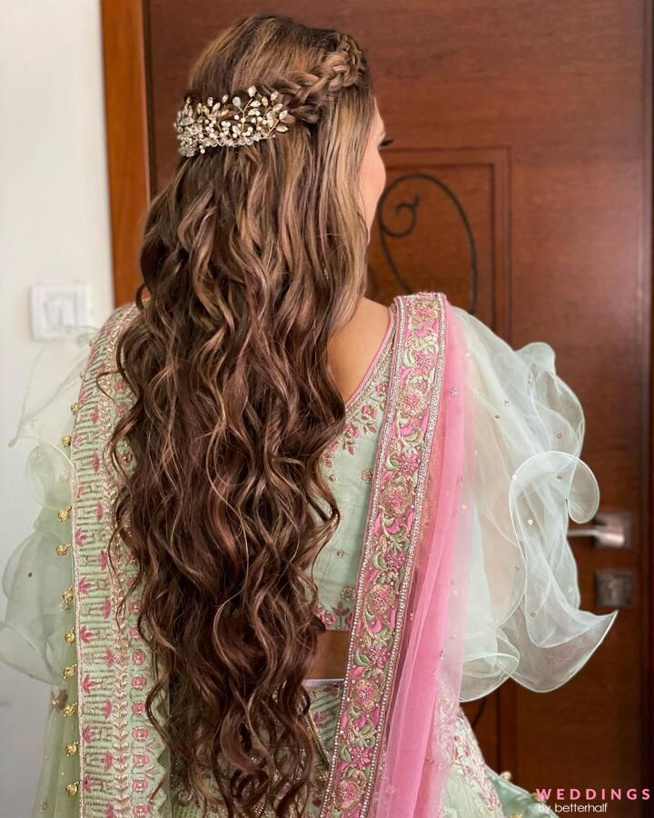 35+ Haldi Hairstyles for Brides with Curly Hair | Curly wedding hair, Long  hair styles, Bride hairstyles