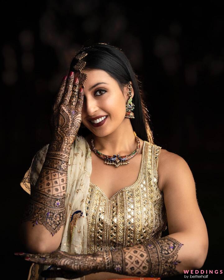 Having people who can handle your mehndi madness is such a blessing...❣️  Booking open for 2023-24 Ring and WhatsApp-… | Instagram