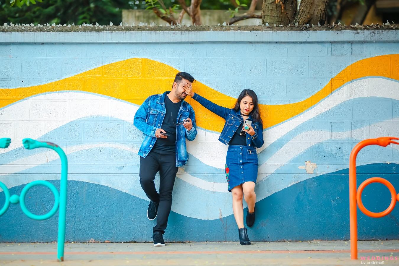 3 #CouplePoses to try for your next photo! 📸 ✨ #moreyouknow #tipsandt... |  TikTok