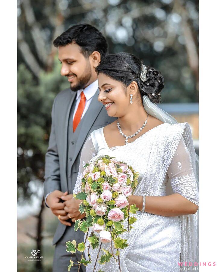 Pin by bhumika varshney on h | Wedding couple poses photography, Christian  wedding sarees, Christian bridal saree