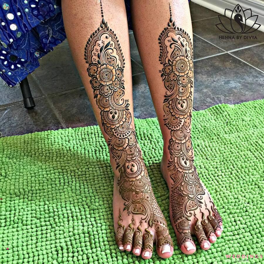 70+ Henna Tattoo On The Leg Of A Indian Bride Stock Photos, Pictures &  Royalty-Free Images - iStock