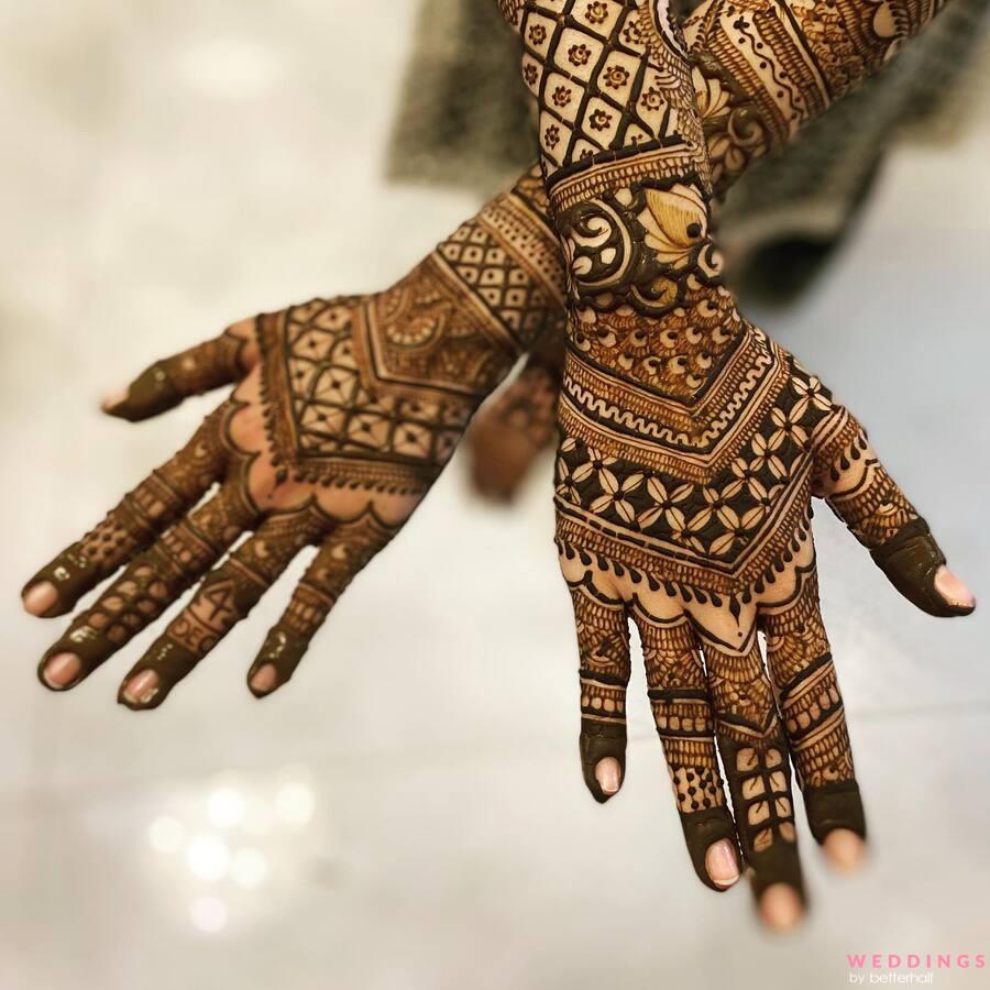 15+ Simple & easy Arabic Mehndi Designs Patterns in 2024 - Chitrkala