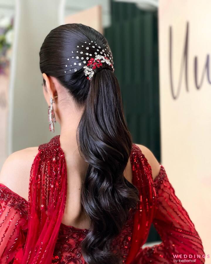 8 South Indian Wedding Hairstyles For Long Hair Which Highlight Your Thick  T… | Indian wedding hairstyles, Indian bridal hairstyles, South indian  wedding hairstyles