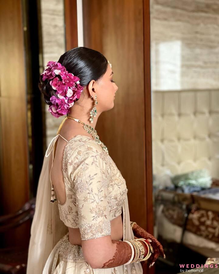 special messy bun hairstyle for lehenga | bridal juda hairstyle - YouTube