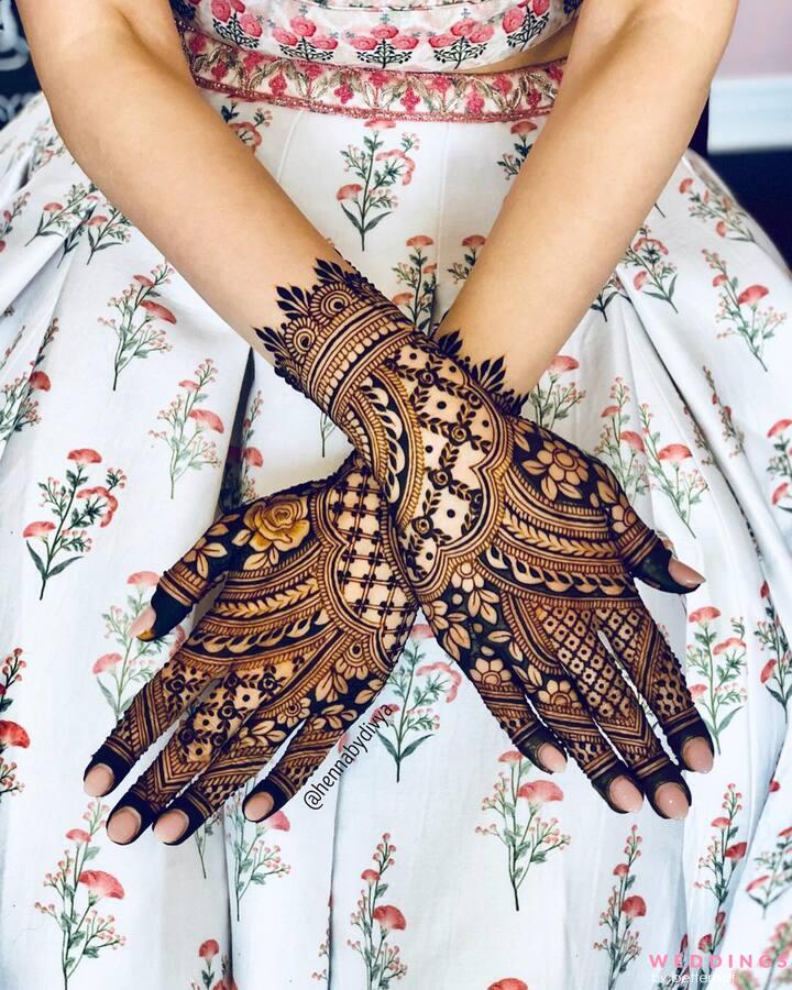 160+ Simple Mehndi Designs Perfect For Minimalist Brides! - ShaadiWish