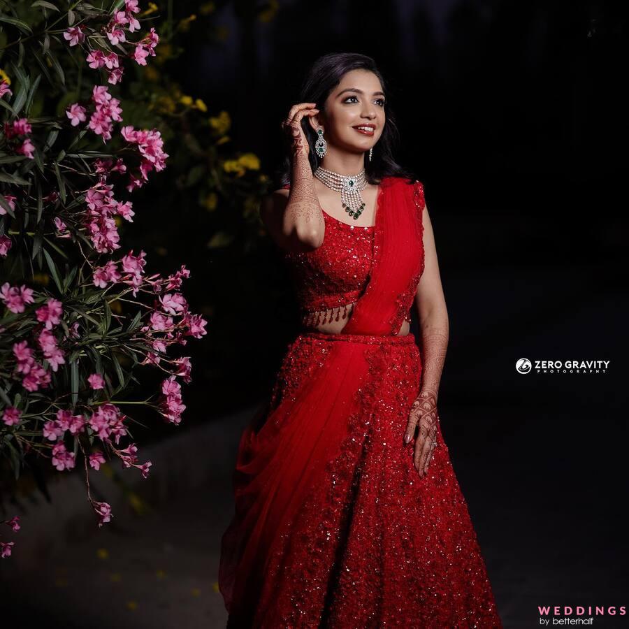 Top Ideas And Inspirations To Slay Contrasting Jewellery With Red Lehenga –  ShaadiWish
