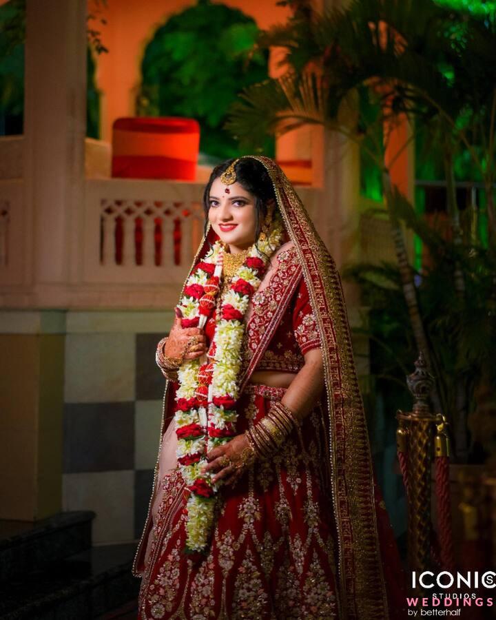 Pin by Saheb Barmon on bridal | Indian bride photography poses, Indian  wedding photography, Indian wedding photography poses