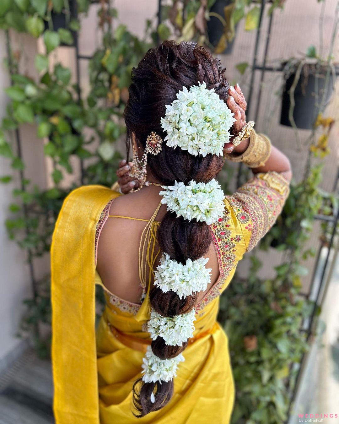 Popular Marigold Hairstyles That Every Bride-To-Be Must TRY For Her  #IntimateWedding! | WeddingBazaar