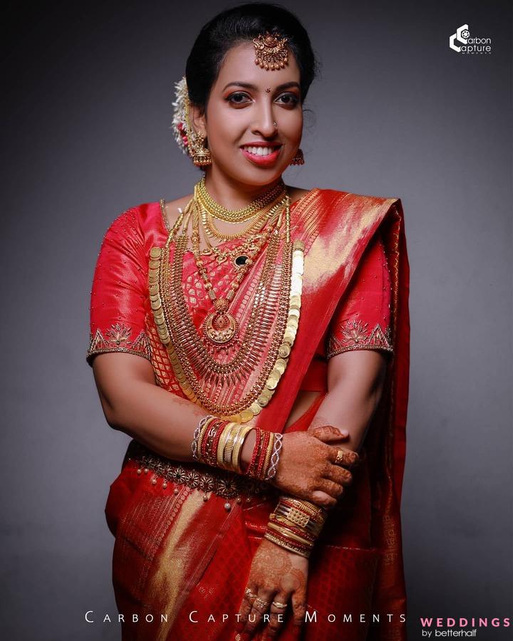 Indian Bridal Portrait Poses: Every Brides Choice - VideoTailor