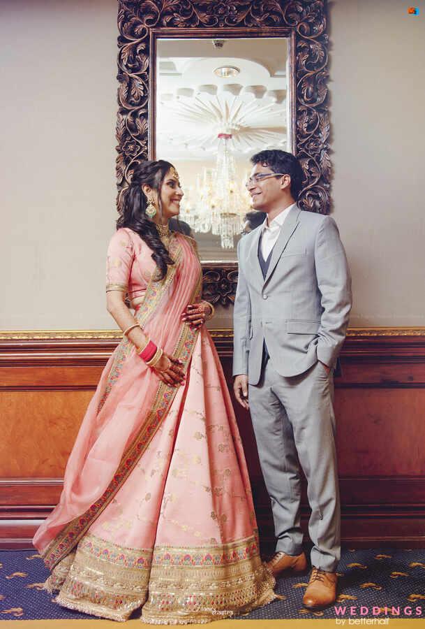 Pin by Kavita Verma on Mirror | Couples poses for pictures, Photo poses for  couples, Cute couples photos