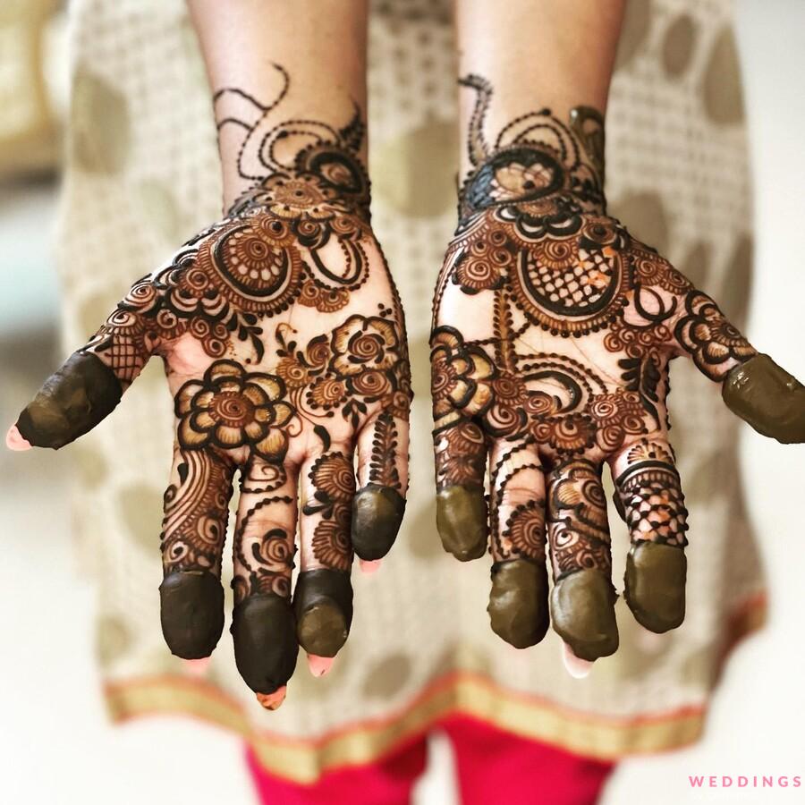 gulf Floral design | Bridal mehendi designs hands, New bridal mehndi designs,  Arabic henna designs