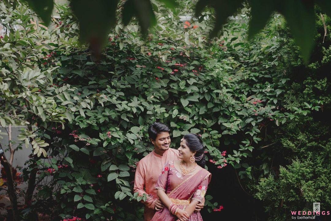 Image of A Couple Pose For Pre Wedding Shoot Inside Lodhi Garden Delhi, A  Popular Tourist Landmark In New Delhi India, For Their Pre Wedding  Shoot-ZU808649-Picxy