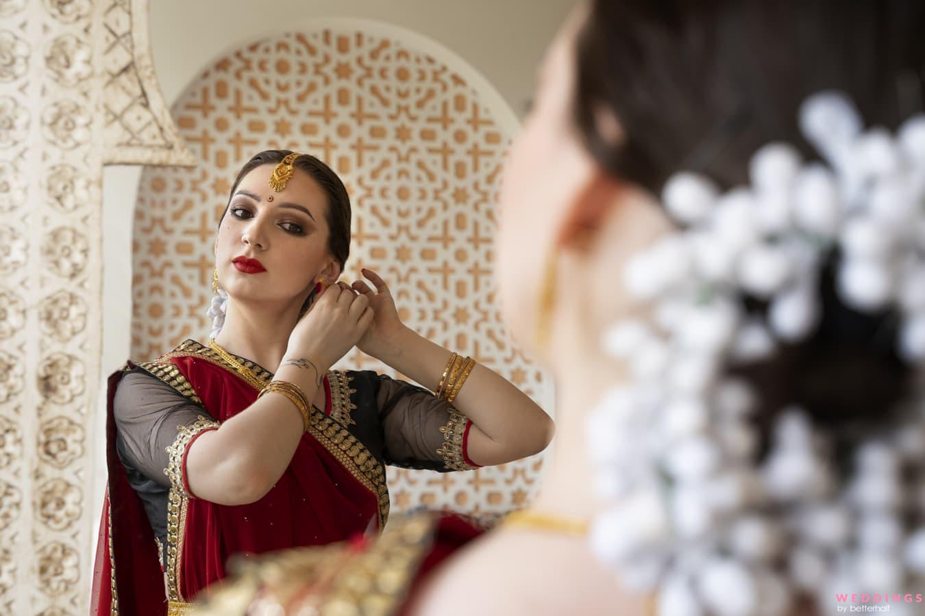 Our beautiful maharashtrian bride getting ready💫 . Maharashtrian Bride  ❤️❤️ . Maharashtri… | Indian wedding hairstyles, Indian hairstyles, Wedding hairstyles  bride