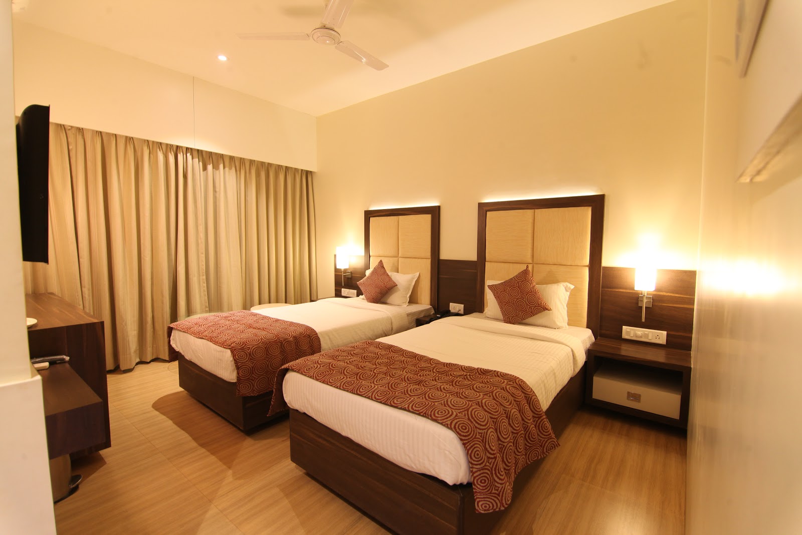 Hotel Executive Inn - Wedding Venue in Taloja, Navi Mumbai