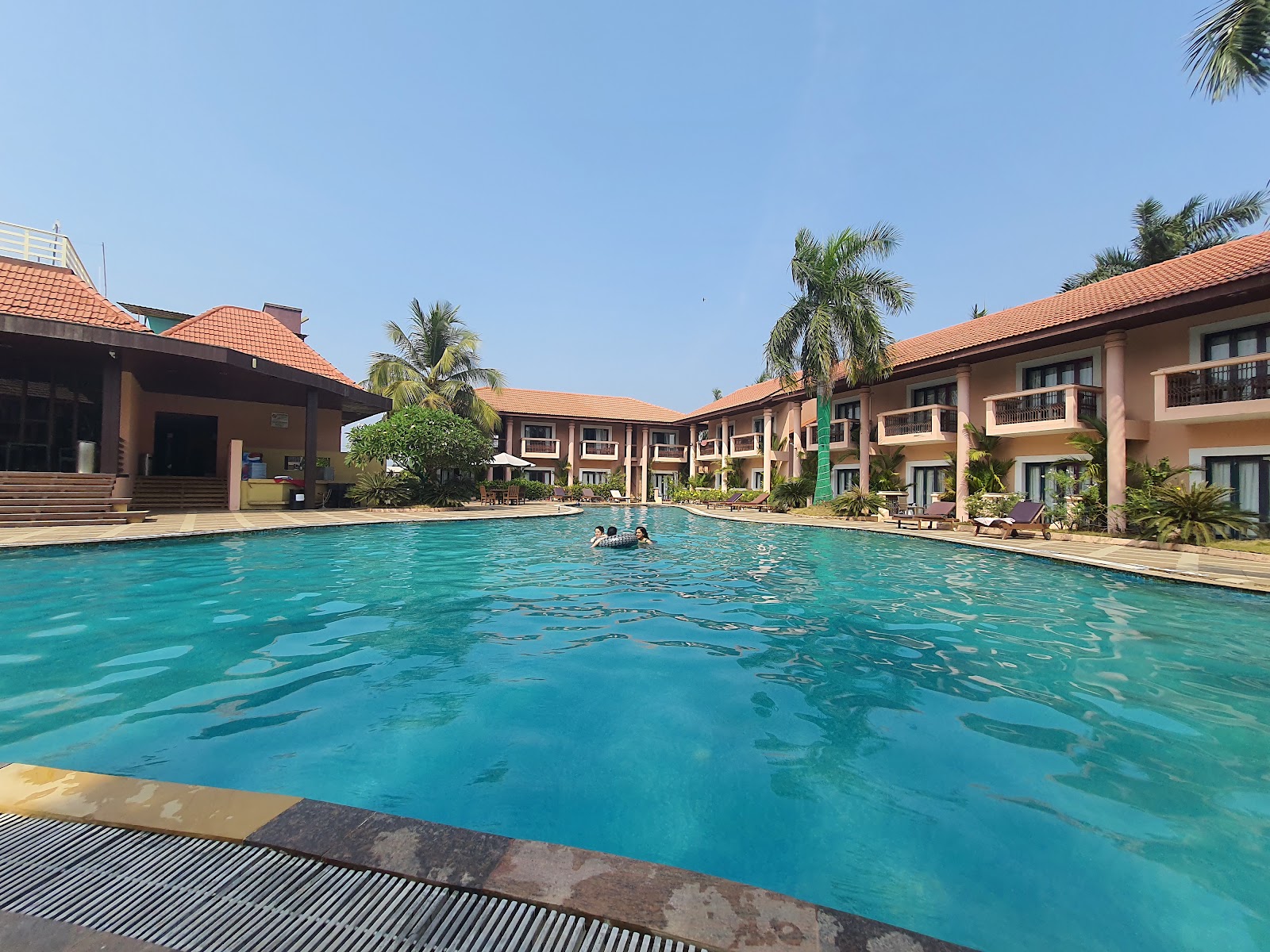 the golden crown hotel & spa 4 * colva south