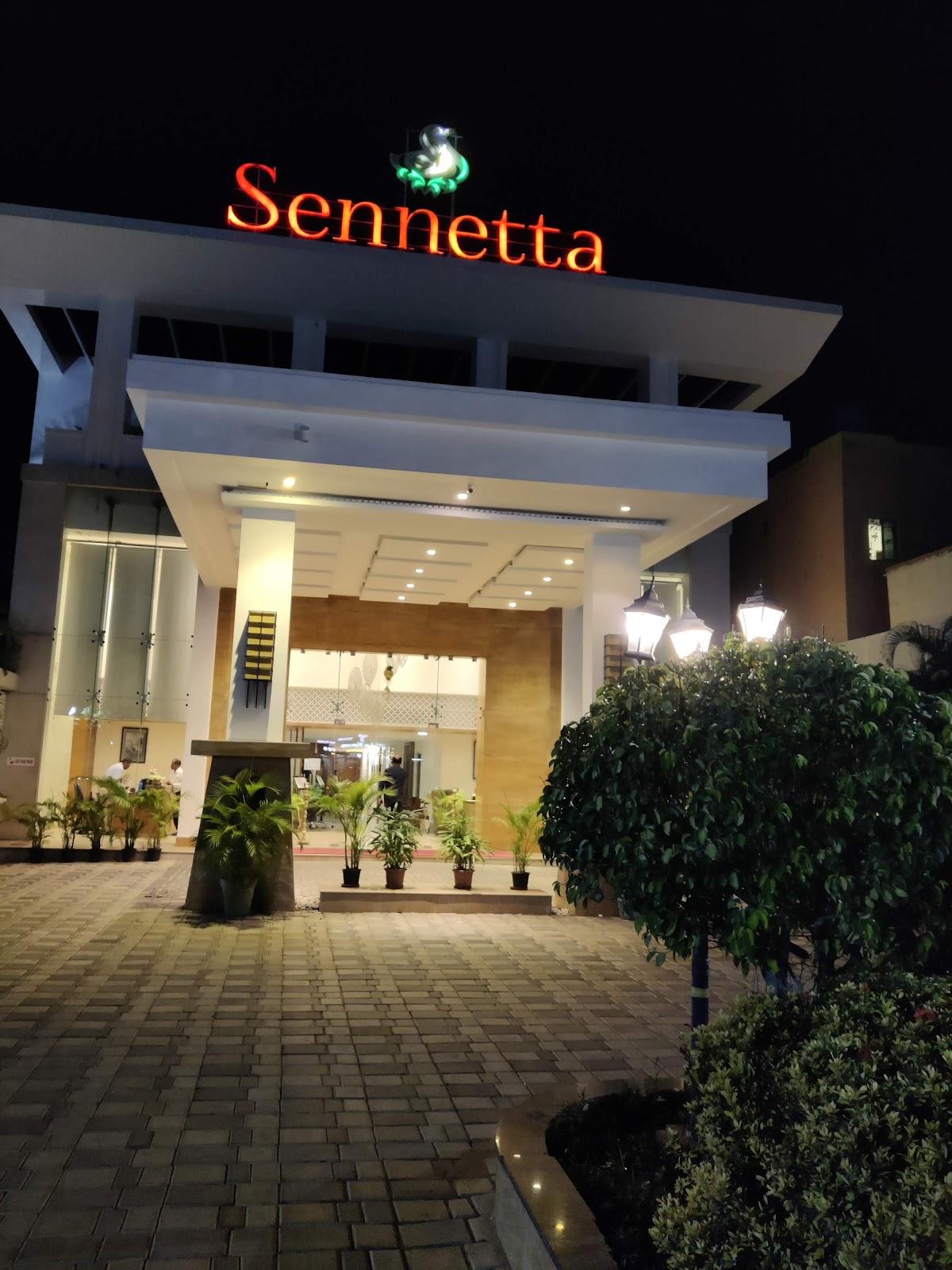 sennetta hotel buffet price