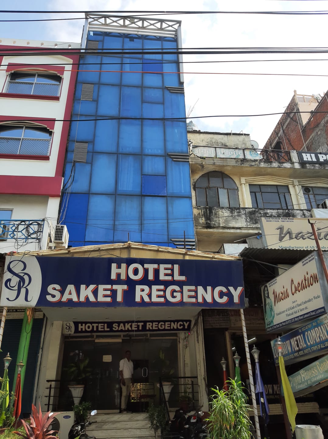 hotel park avenue naka hindola lucknow