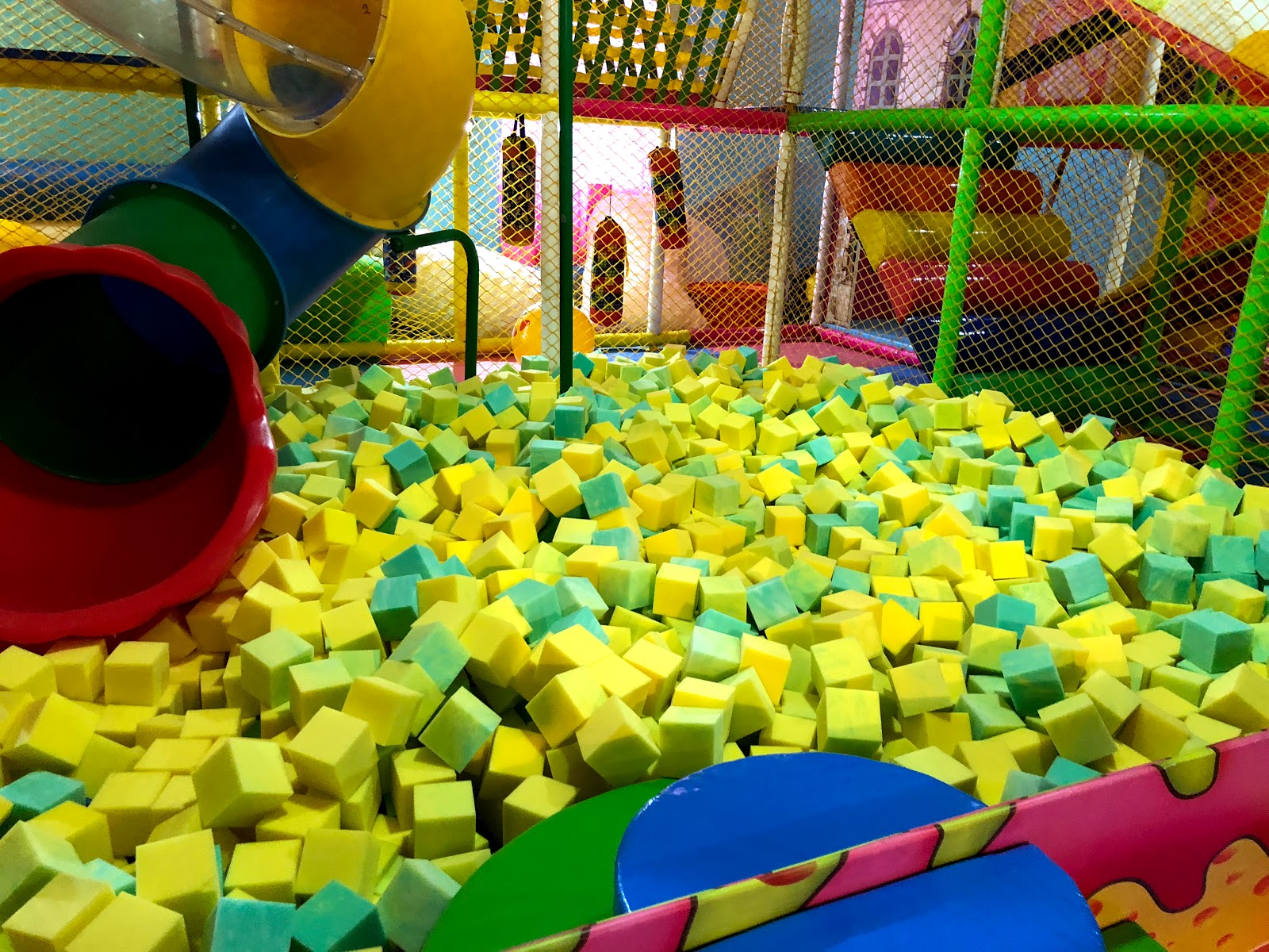 little-fun-world-kids-play-zone-birthday-party-hall-wedding-venue