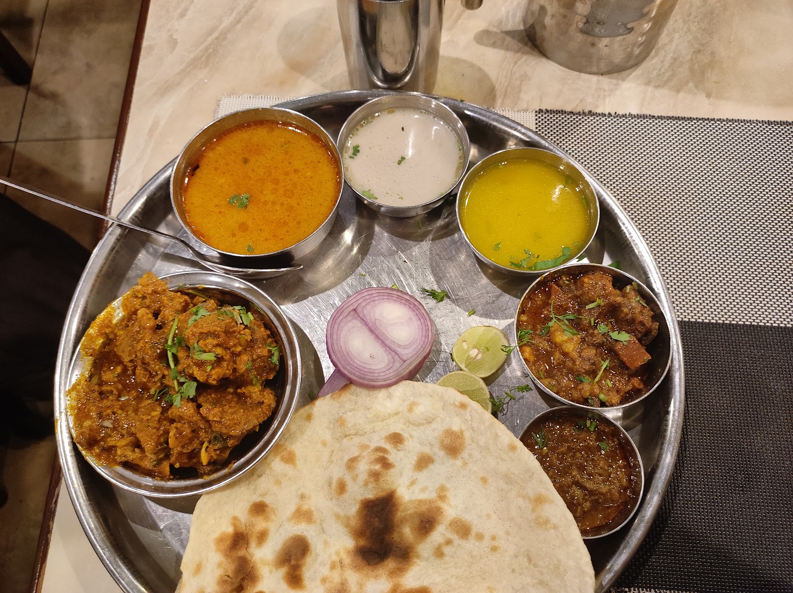 Hotel Mavala Veg Non Veg Family Restaurant Wedding Venue In hotel-mavala-veg-non-veg-family-restaurant-wedding-venue-in