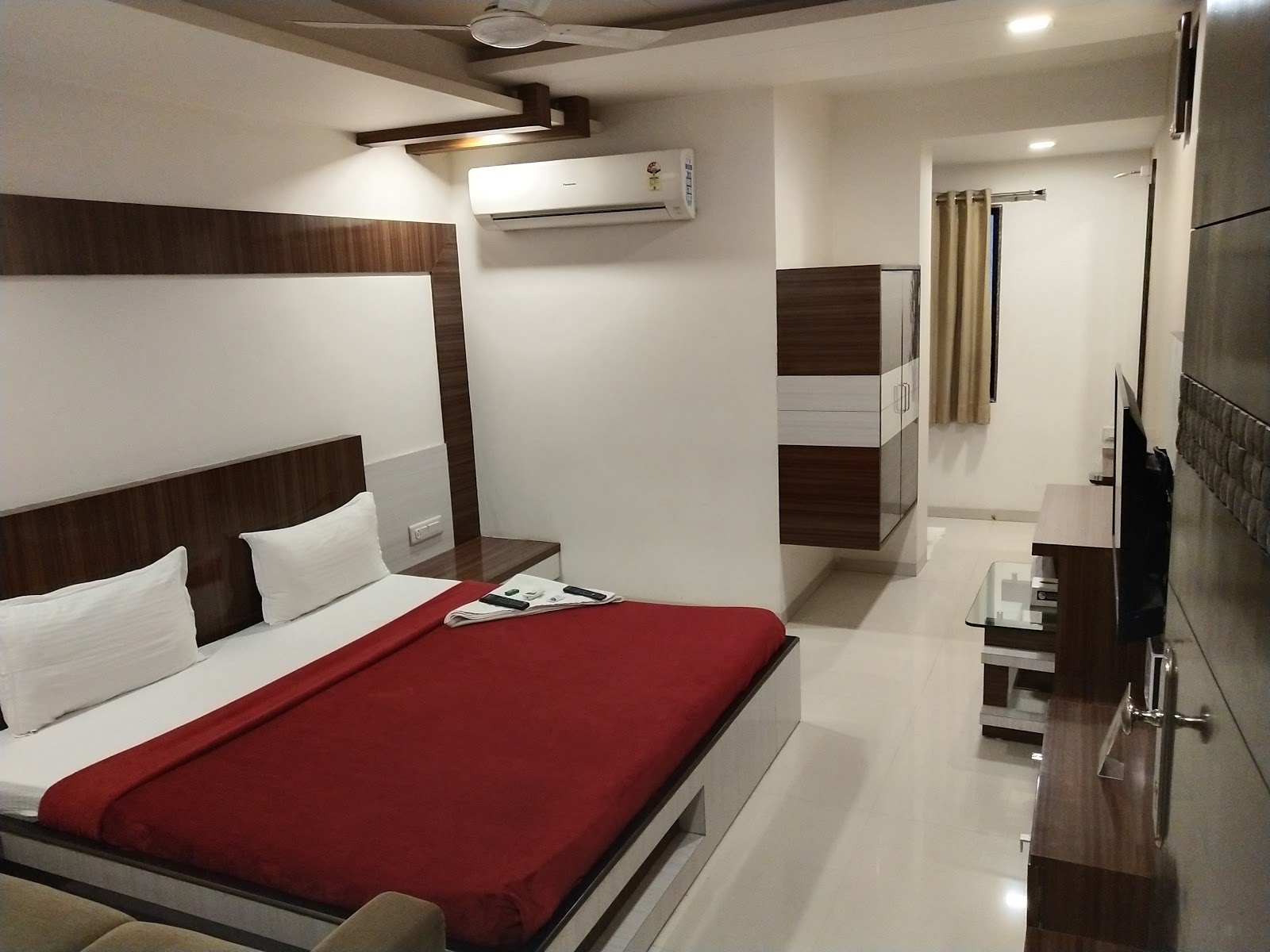 Hotel Grand Paradise - Wedding Venue in Haripura, Vadodara