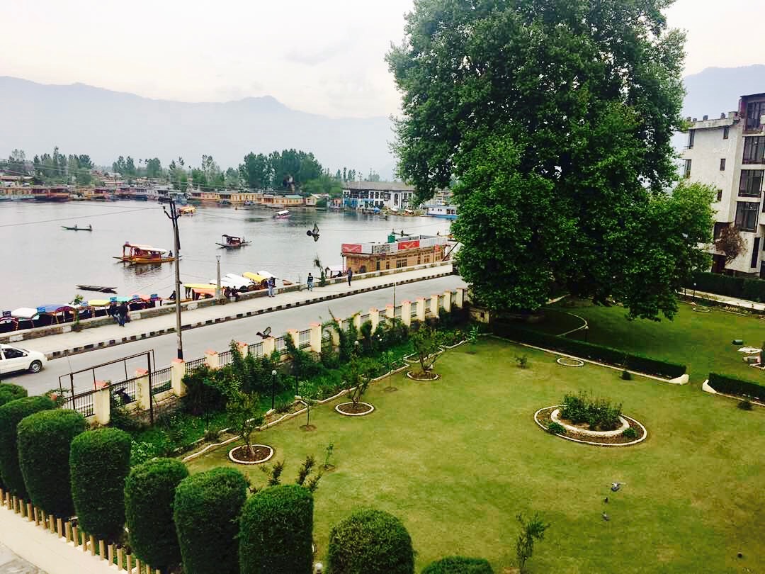 hotel nehrus srinagar contact number