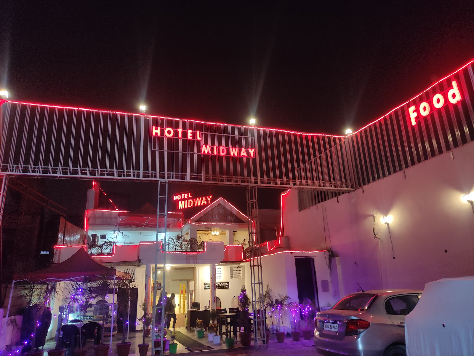 Hotel Midway - Wedding Venue in Model Town, Karnal