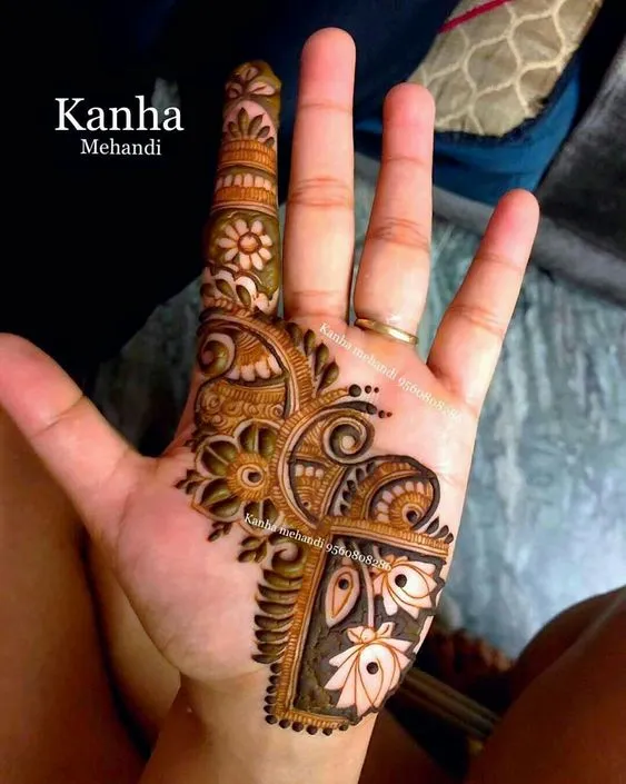 Photo of Arabic Mehndi Design only for Palm